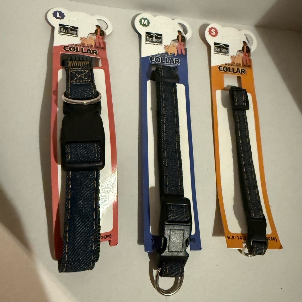 Max Home Denim w/green Dog Collar